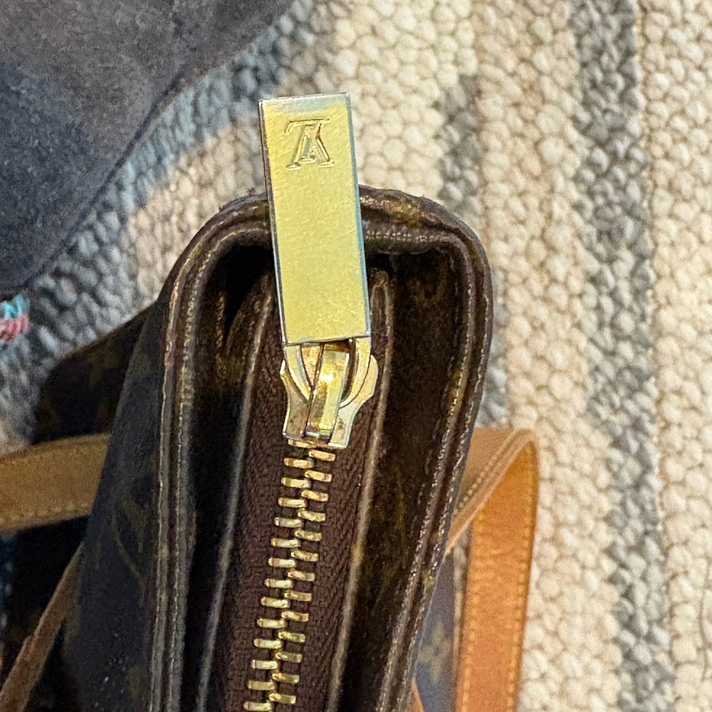Louis Vuitton Brown Monogram Piano PM Tote Bag - Picture 8 of 16